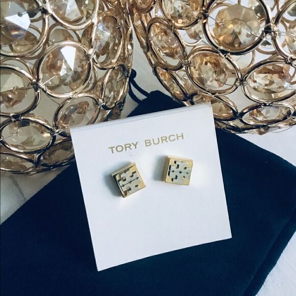 TORY BURCH COLOR BLOCK TWO TONE STUD EARRINGS - Picture 4 of 6